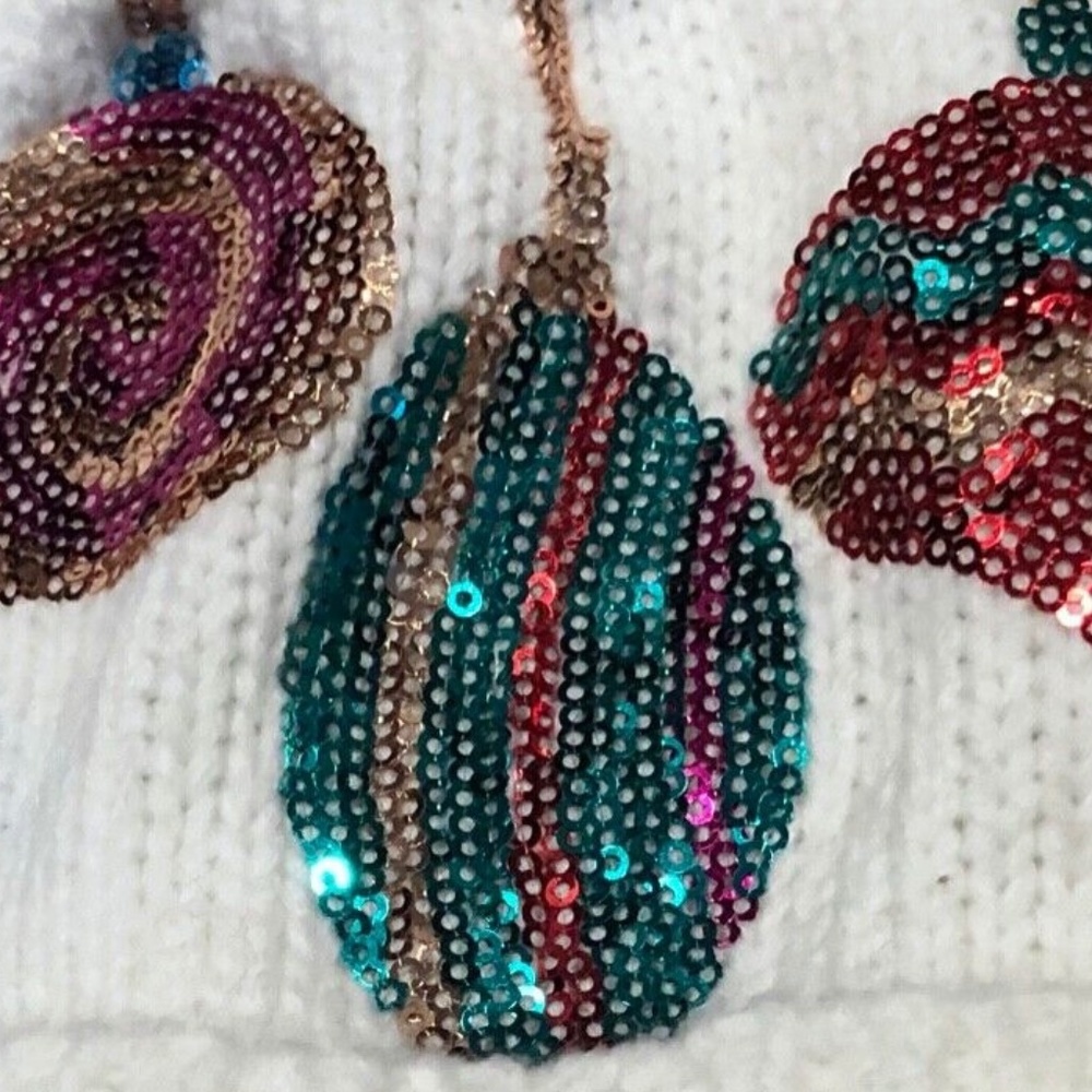 (NWT) Charter Club Women's White Festive Sequined Mixed Baubles Beanie OSFM - Picture 5 of 7